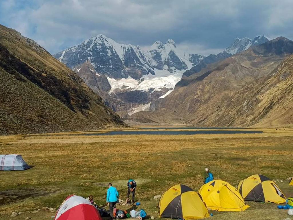 Huayhuash Mini Trek 4 Days 3 Nights