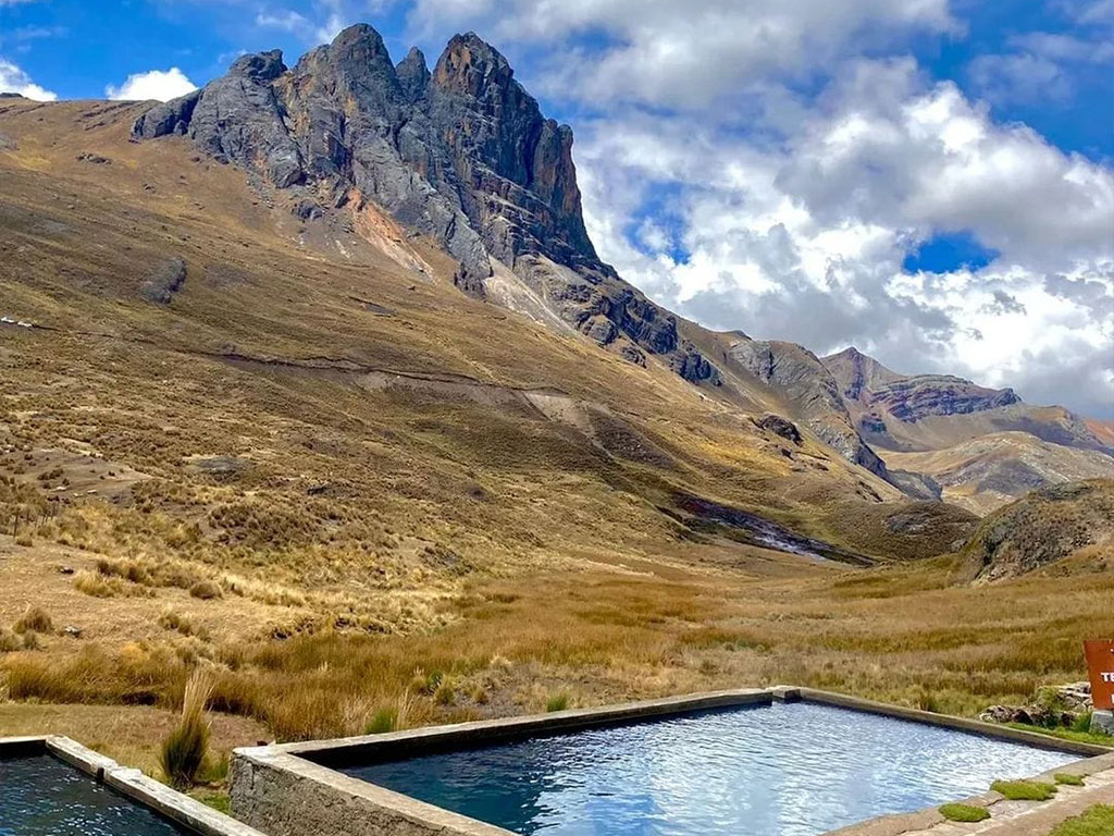 Huayhuash Classic Trek 12D 11N